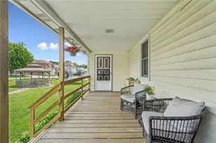 611 Harrison Ave, Jeannette, PA 15644 - Photo 3