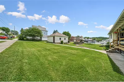 611 Harrison Avenue, Jeannette, PA 15644 - Photo 7