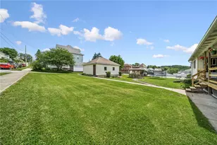 611 Harrison Ave, Jeannette, PA 15644 - Photo 7