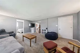 611 Harrison Ave, Jeannette, PA 15644 - Photo 17