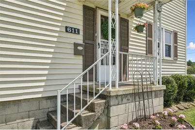 611 Harrison Avenue, Jeannette, PA 15644 - Photo 9