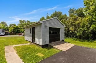 283 Center Grange Rd, Center Township, PA 15001 - Photo 3