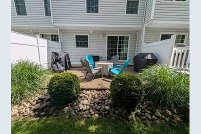 957 Montclair Dr, Moon/Crescent Twp, PA 15108 - Photo 21