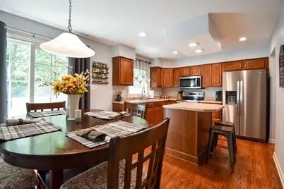 957 Montclair Dr, Moon/Crescent Twp, PA 15108 - Photo 3