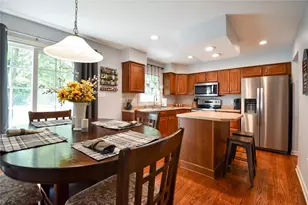 957 Montclair Dr, Moon/Crescent Twp, PA 15108 - Photo 3
