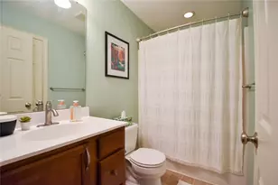 957 Montclair Dr, Moon/Crescent Twp, PA 15108 - Photo 15