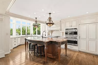 2500 Country Club Dr, Robinson Twp, PA 15205 - Photo 11