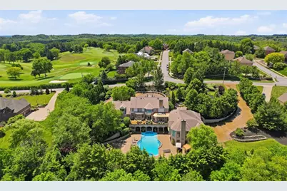 2500 Country Club Dr, Robinson Twp, PA 15205 - Photo 7