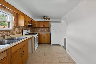 912 Hillsboro St, Pittsburgh, PA 15204 - Photo 7