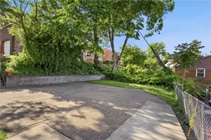 11 E Willock Rd, Pittsburgh, PA 15227 - Photo 45