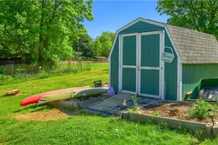 1133 Rosannah St, Ellwood City, PA 16117 - Photo 7
