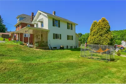 1133 Rosannah St, Ellwood City, PA 16117 - Photo 9