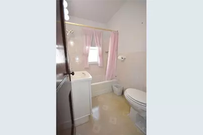 6914 Monroe Ave, West Mifflin, PA 15122 - Photo 7
