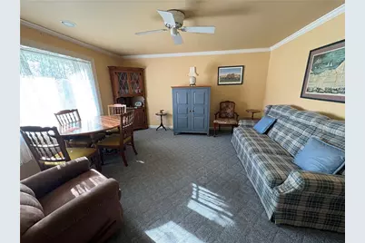 6914 Monroe Ave, West Mifflin, PA 15122 - Photo 17