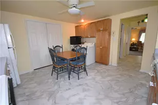 6914 Monroe Ave, West Mifflin, PA 15122 - Photo 15