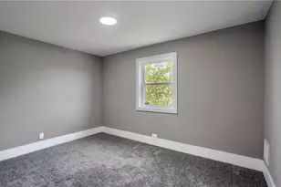 513 Franklin Ave, Ellwood City, PA 16117 - Photo 25