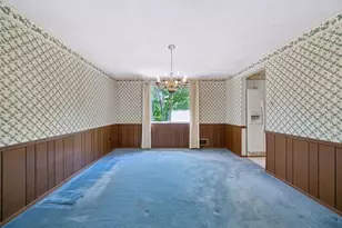 5696 Glen Hill Dr, Bethel Park, PA 15102 - Photo 5