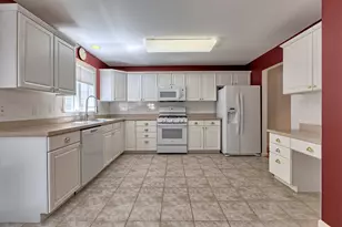 50 Lakeridge Dr, Hempfield Township, PA 15601 - Photo 7