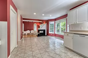 50 Lakeridge Dr, Hempfield Township, PA 15601 - Photo 9
