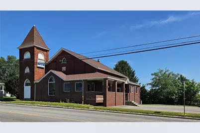 662 New Castle Rd, Franklin Township, PA 16001 - Photo 1