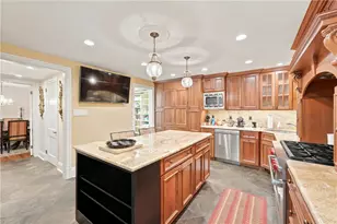 506 Roslyn Pl, Pittsburgh, PA 15232 - Photo 13