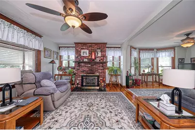 326 Virginia Ave, Franklin Township, PA 16117 - Photo 9