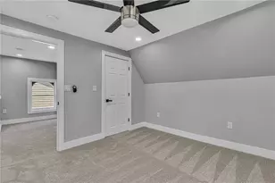 319 Suncrest St, Pittsburgh, PA 15210 - Photo 37