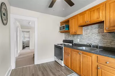 425 Braddock Rd, Pittsburgh, PA 15221 - Photo 17