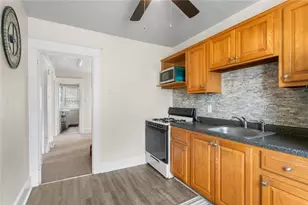 425 Braddock Rd, Pittsburgh, PA 15221 - Photo 17
