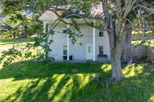 132 Country Club Rd, South Strabane, PA 15301 - Photo 1