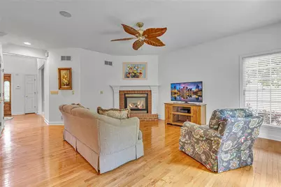 117 Highlandwood Dr, Brighton Township, PA 15009 - Photo 9