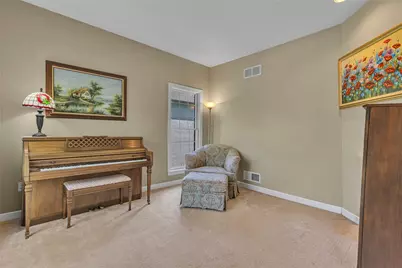 117 Highlandwood Dr, Brighton Township, PA 15009 - Photo 5