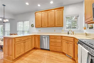 117 Highlandwood Dr, Brighton Township, PA 15009 - Photo 11