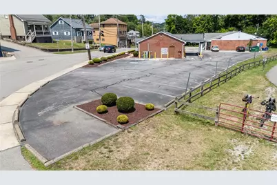1803 Main St, Burgettstown Boro, PA 15021 - Photo 23
