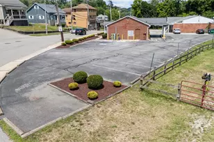 1803 Main St, Burgettstown Boro, PA 15021 - Photo 23