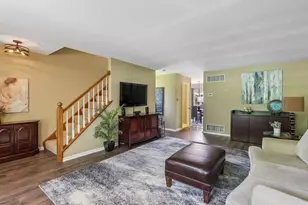 218 Castle Creek Dr, Seven Fields Boro, PA 16046 - Photo 7