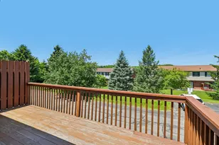 218 Castle Creek Dr, Seven Fields Boro, PA 16046 - Photo 9