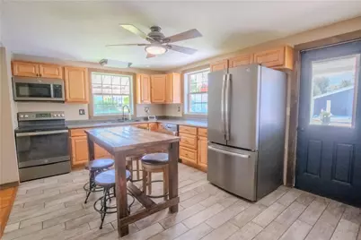42 N Main St, Fairchance, PA 15436 - Photo 9