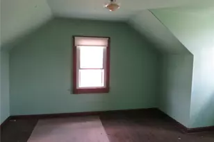 225 N Main St, Houston, PA 15342 - Photo 5