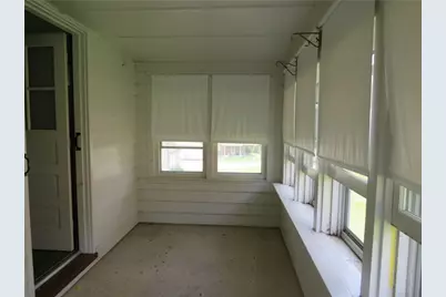 225 N Main St, Houston, PA 15342 - Photo 7