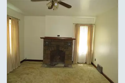 225 N Main St, Houston, PA 15342 - Photo 23