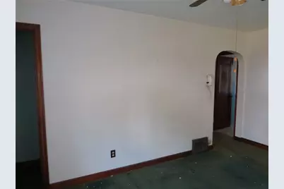 225 N Main St, Houston, PA 15342 - Photo 13