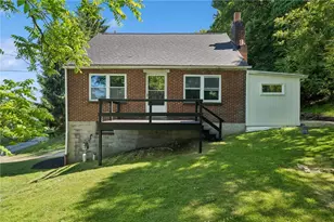 924 Darlington Ave, Jeannette, PA 15644 - Photo 1