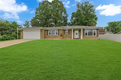 746 McLean St, Rochester, PA 15074 - Photo 1