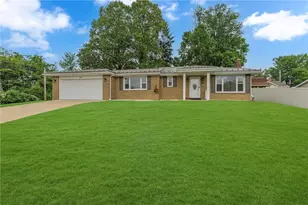 746 McLean St, Rochester, PA 15074 - Photo 1
