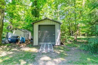 468 Cherokee Dr, Center Township, PA 16001 - Photo 35
