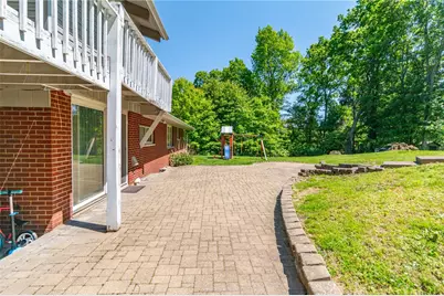 468 Cherokee Dr, Center Township, PA 16001 - Photo 33
