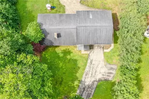 468 Cherokee Dr, Center Township, PA 16001 - Photo 43