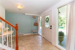 468 Cherokee Dr, Center Township, PA 16001 - Photo 5