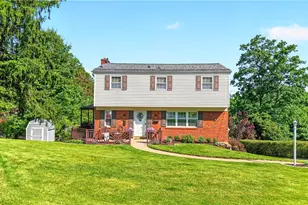 211 Elrose Dr, Ross Twp, PA 15237 - Photo 1